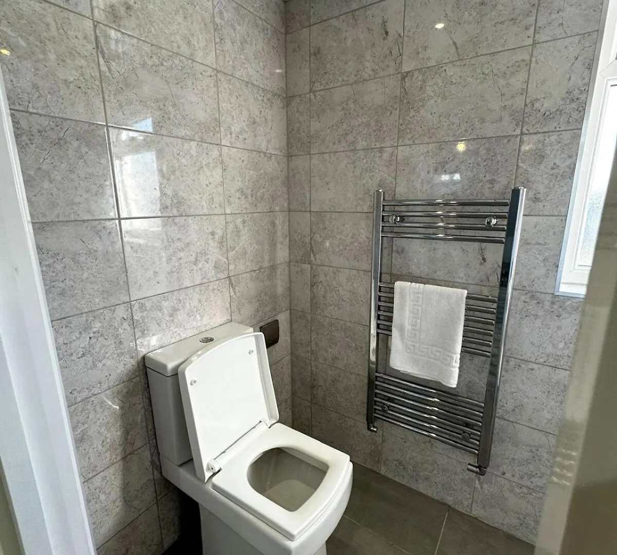 Stylish 3-Bedroom Apartment Southall United Kingdom
